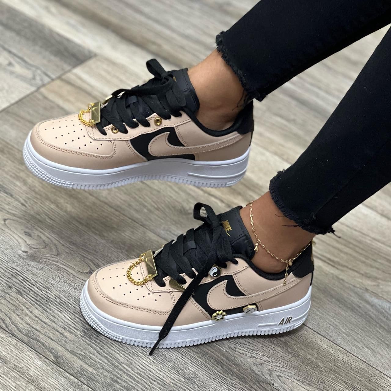 AF1 GOLD